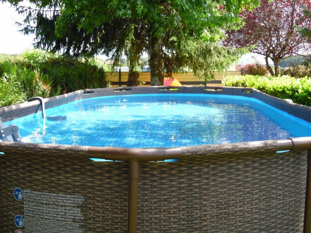 Le Clos Des Tuileries Montholon Buitenkant foto