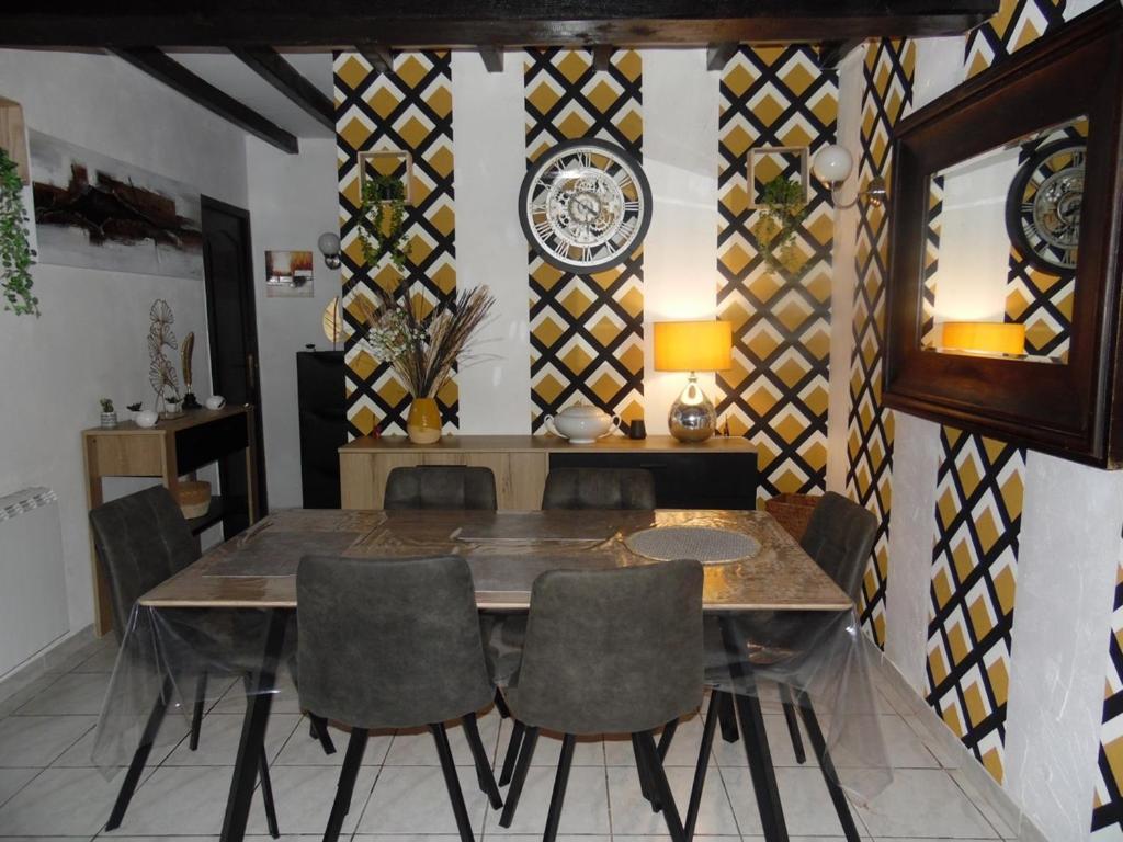 Le Clos Des Tuileries Montholon Buitenkant foto